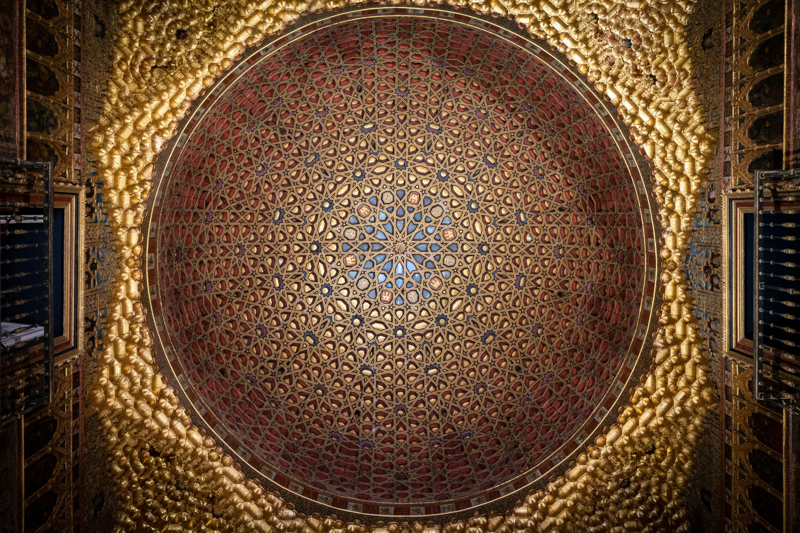 Ceiling with intricate radial patterns